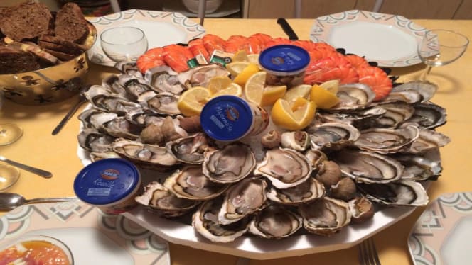 Plateau Rouge : huîtres, pattes de crabe, gambas, pinces de tourteaux en  vente à Marseille (13012) - Restaurant de fruits de mer à Marseille - La  Cantine de L'Ecailler