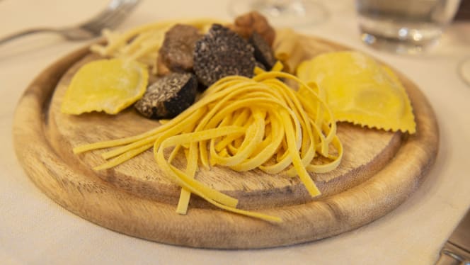 Spaghetti al pomodoro - Picture of Zoe, Florence - Tripadvisor