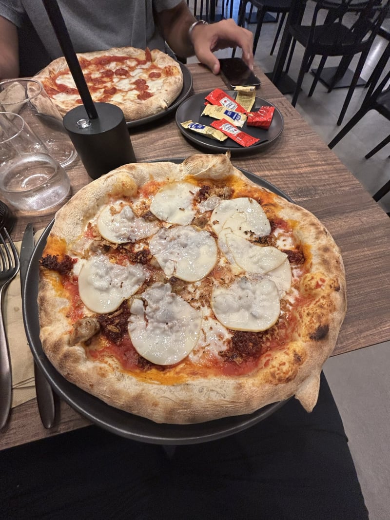 Celsius Pizzeria, Lecce