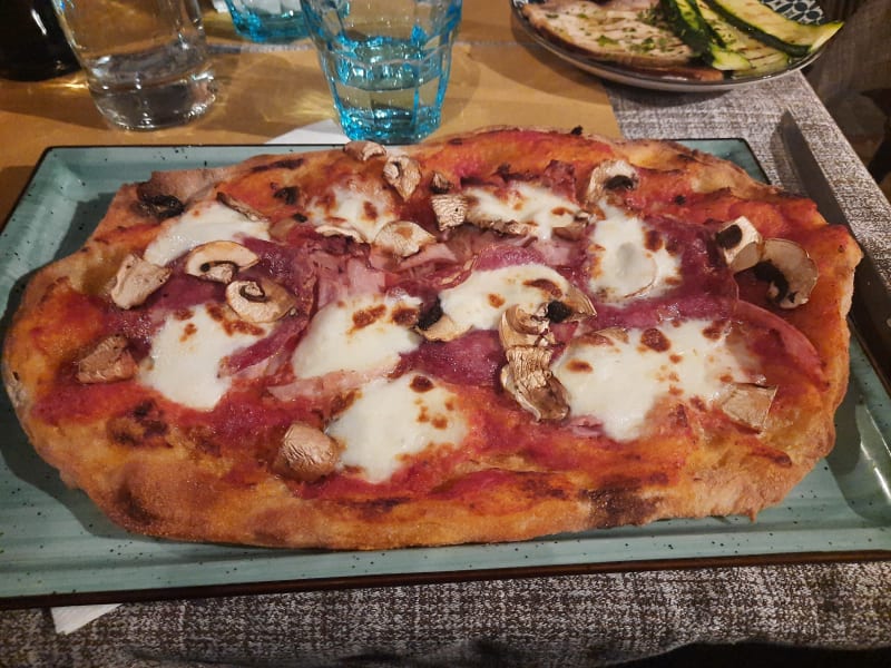 Pinsa alla fiorentina  - Osteria Lungarno, Florence