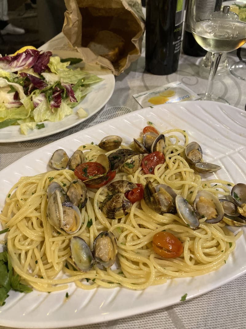 Pasta alle vongole  - Bellini, Naples