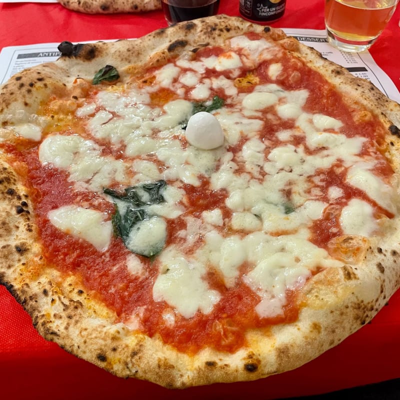 Pizza margherita dop - Pizzeria Salvo Messina, Messina