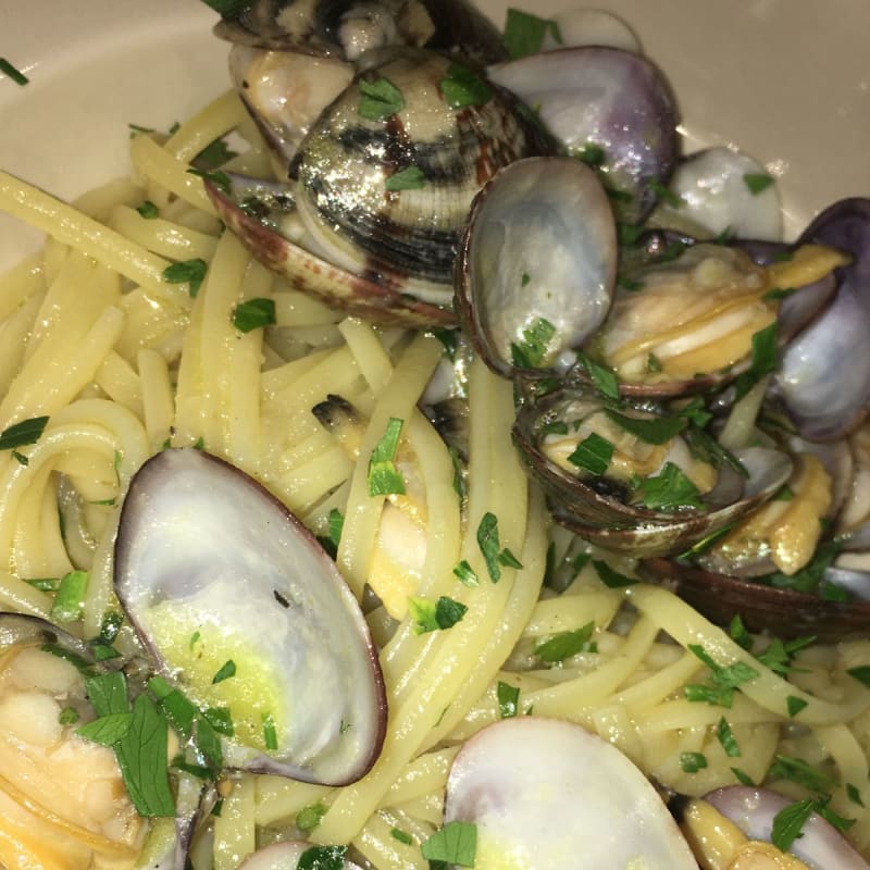 Linguine con le vongole - L’Officina del Pesce, Milan