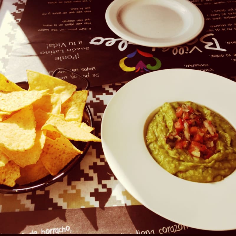 Un delicioso guacamole - Villa Bamboleo, Guadarrama