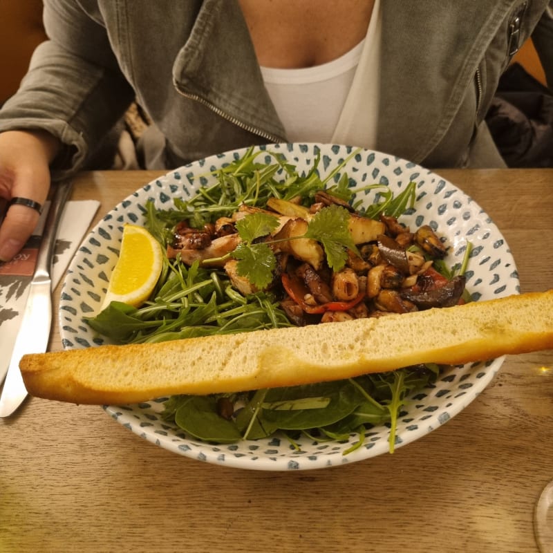 Bistro Romain Clichy, Paris