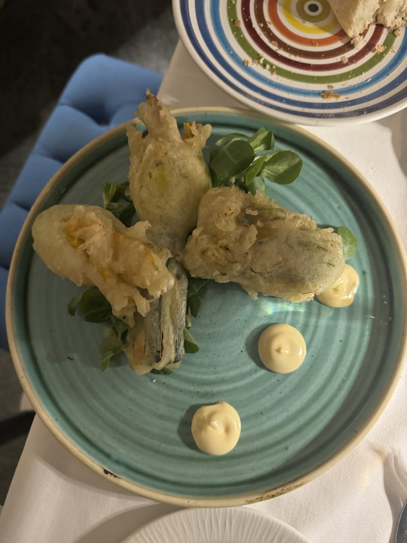 Fried courgette flowers stuffed with buffalo ricotta cheese and red prawns - Il Mosto Selvatico, Milan