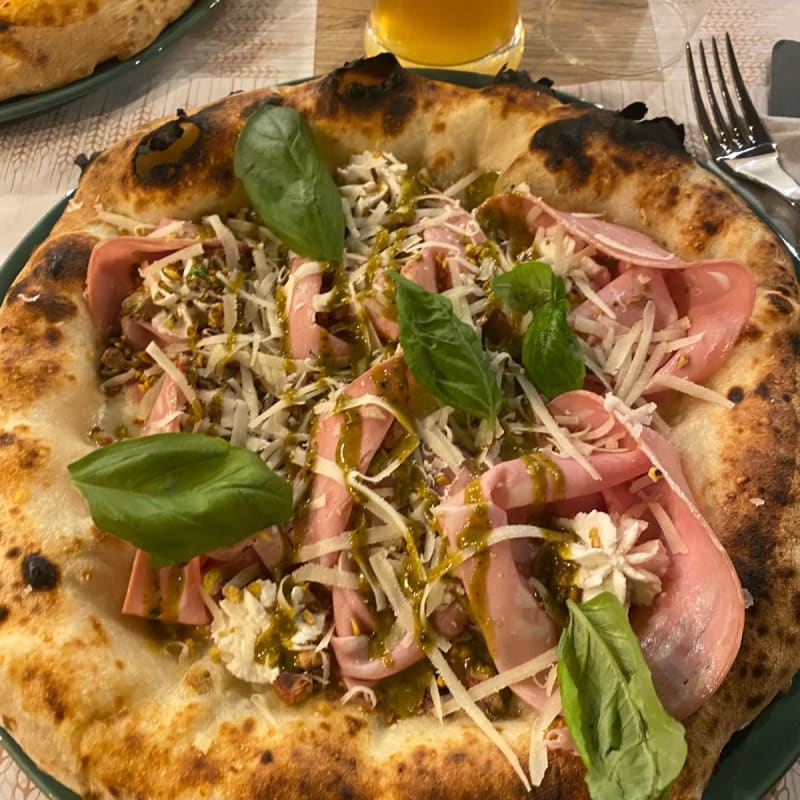 Pizza con mortadella  - Al Faraone