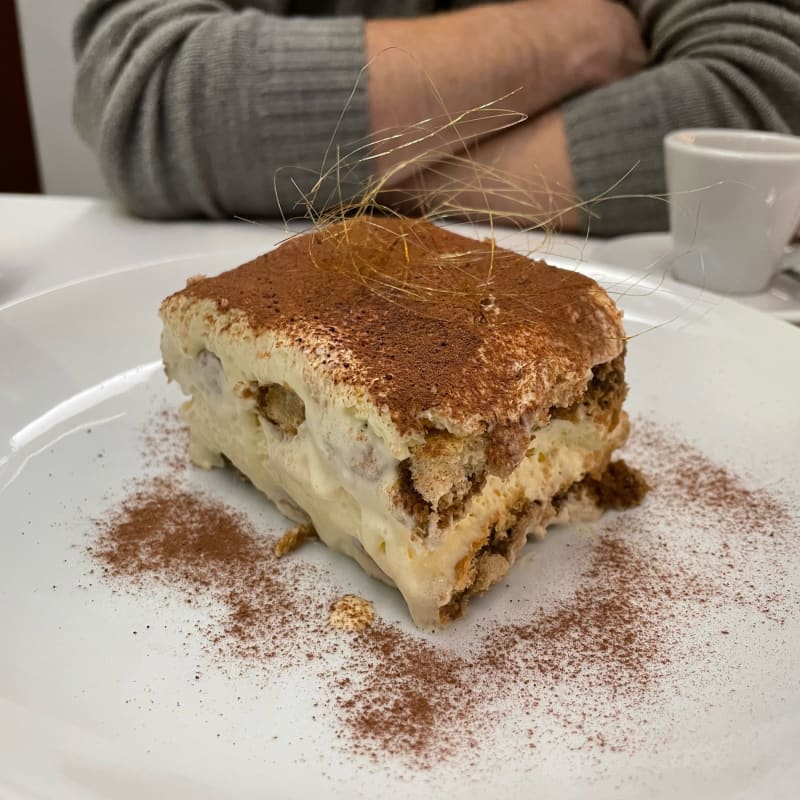Dukes Bar & Deli in Woking Restaurant Reviews, Menus, and Prices