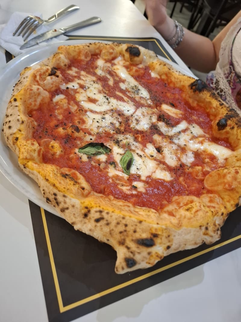 Pizzeria Magma, Quarto