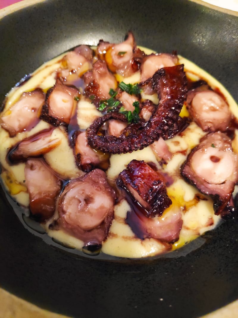 Pulpo con parmentier de celeri - El Tiet Taver-Teca Taverna Gastronomica, Barcelona