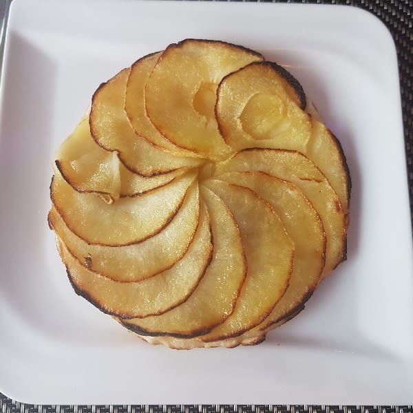 Tarte aux pommes fines maison - Tutto Gusto, Clamart