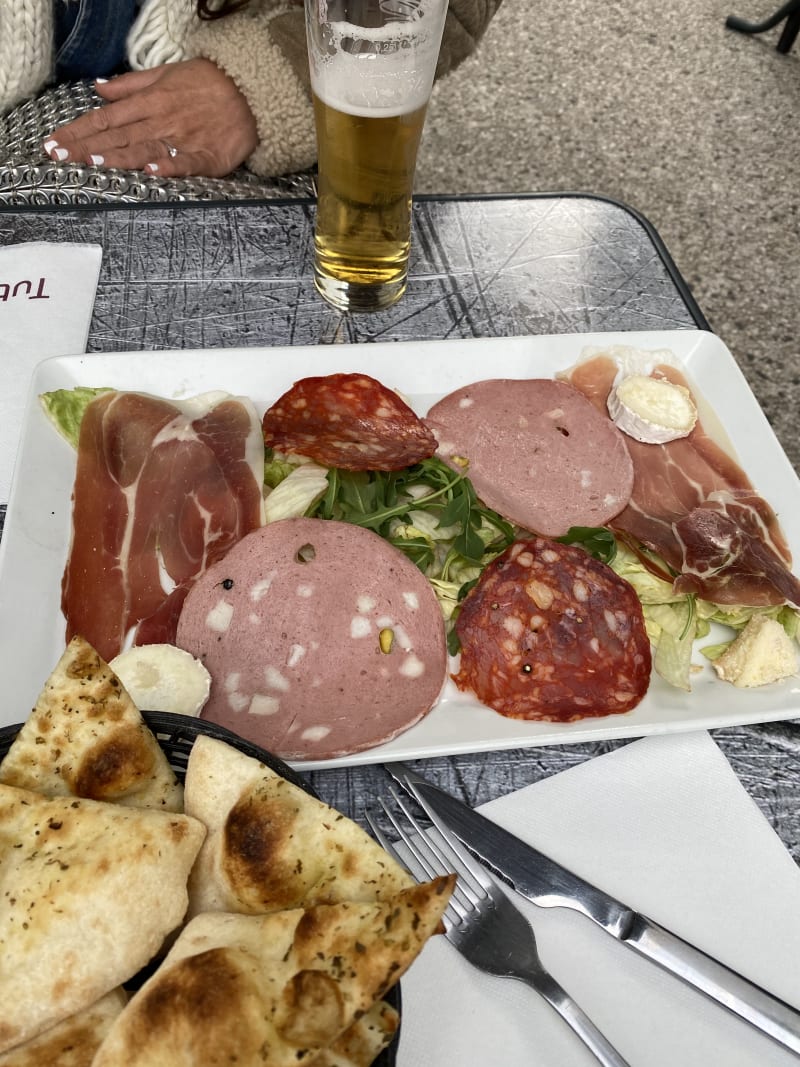 Assiette de charcuterie et fromage pour 16€  - Tutto Gusto, Clamart