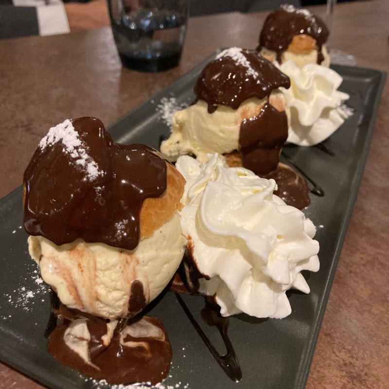 Profiteroles - Le Crysam, Nogent-sur-Marne