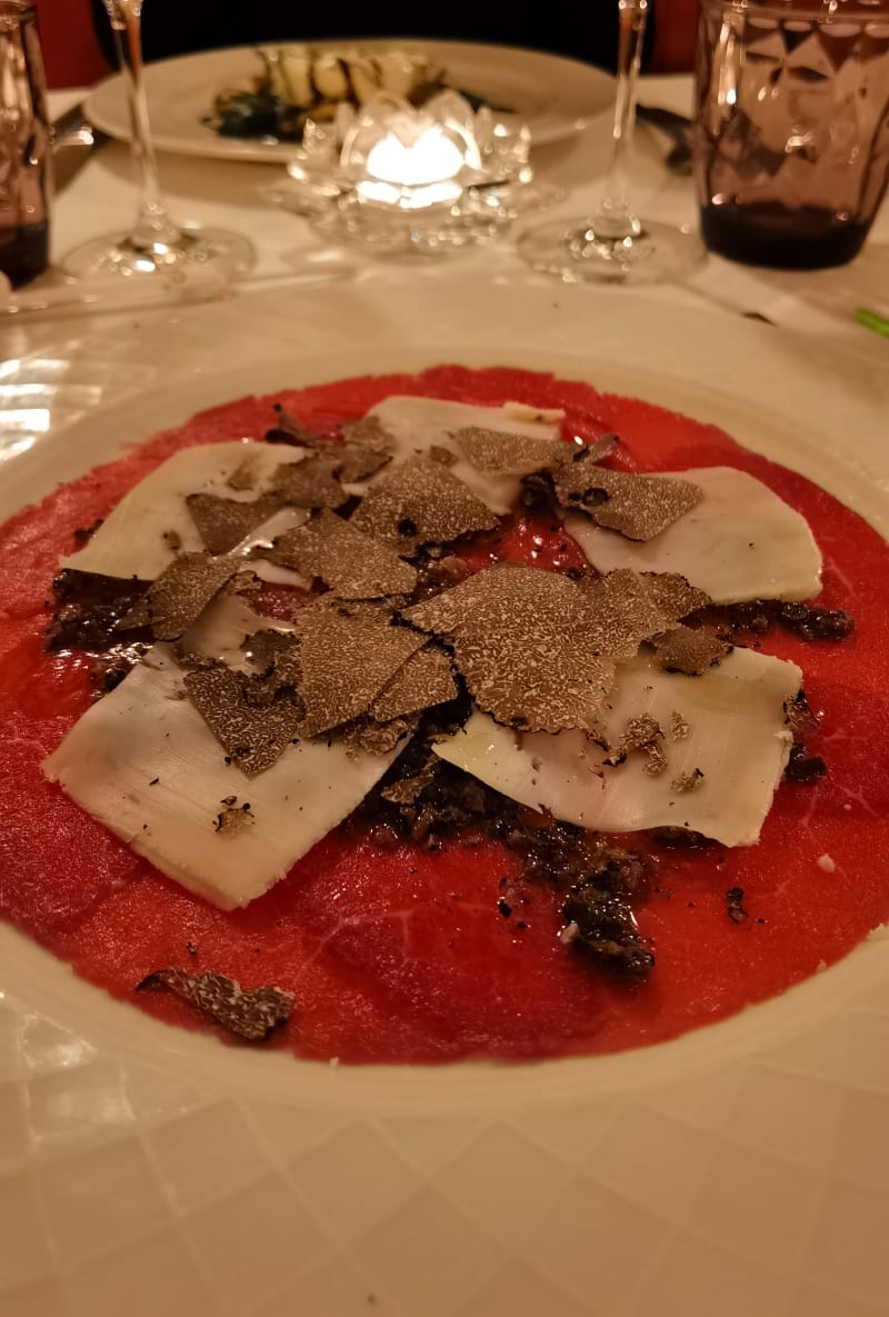 Carpaccio de bœuf aux truffes - La Finestra, Geneva