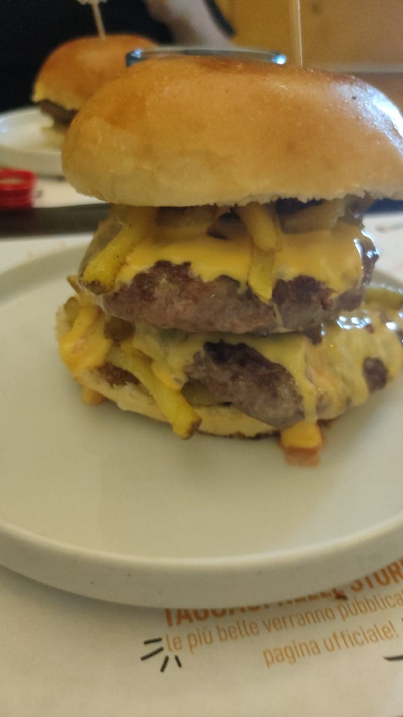 BHouseBurger, San Giorgio a Cremano