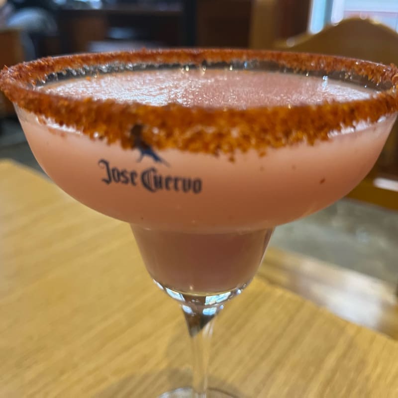 Frozen strawberry margarita  - Wacamole - Caballero de Gracia, Madrid