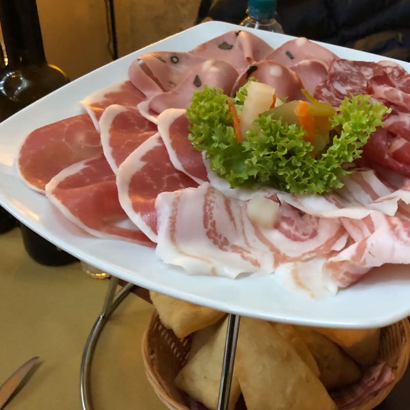 Misto di salumi accompagnato da gnocco fritto - Ristorante del Barrio, Milan