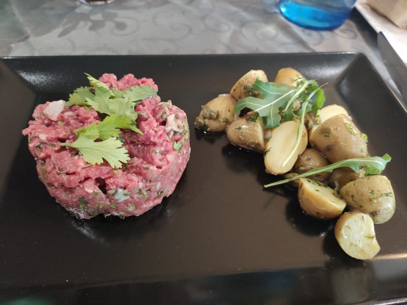 Tartare de boeuf aux huitres - La Cipale, Charenton-le-Pont