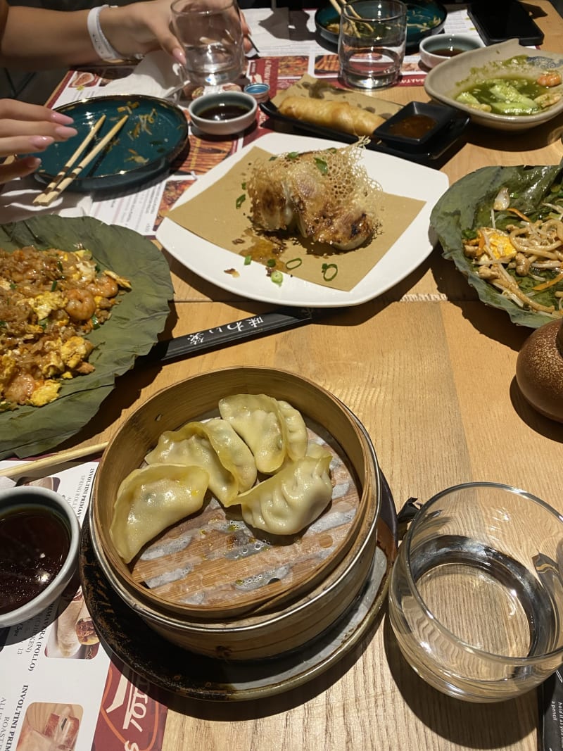 Yiko Dimsum Navigli, Milan