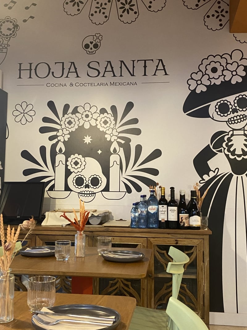 Hoja Santa - Cocina y Coctelería Mexicana, Carcavelos