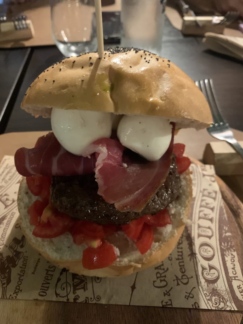 Capitan Burger, Pozzuoli