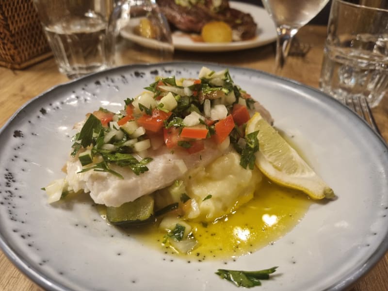 Auberge de la Reine Blanche in Paris Restaurant Reviews, Menu and