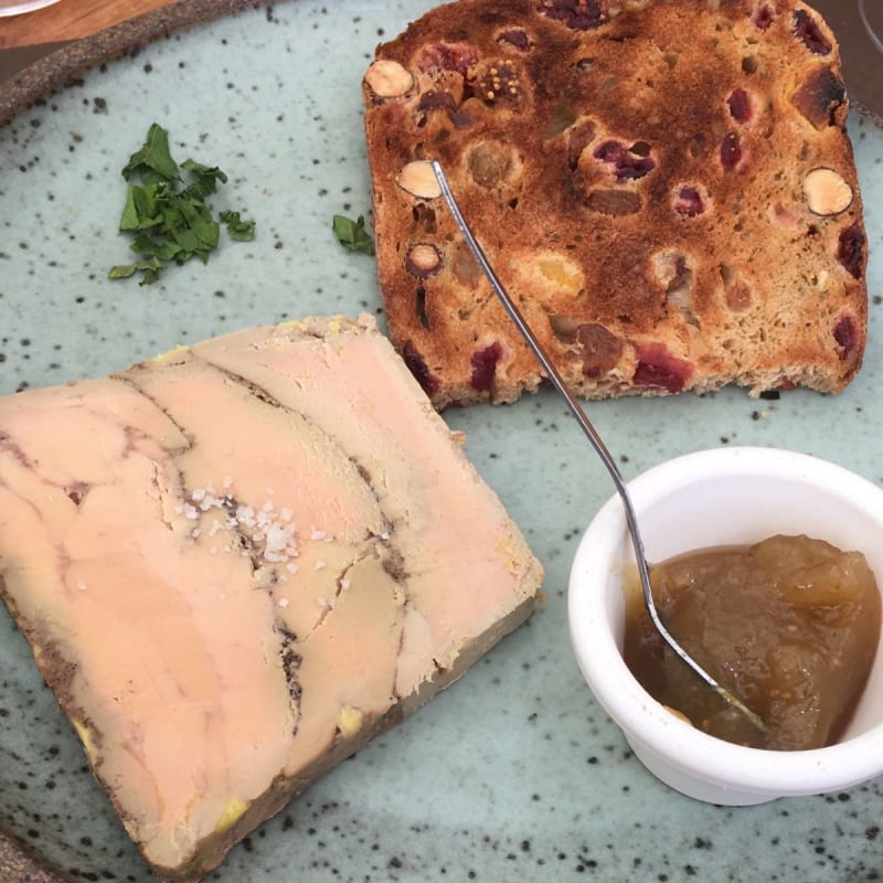 Auberge de la Reine Blanche in Paris Restaurant Reviews, Menu and