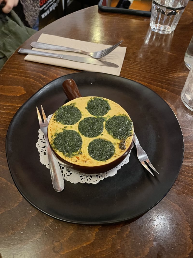 Auberge de la Reine Blanche in Paris Restaurant Reviews, Menu and