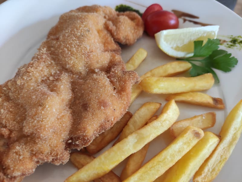 Cotoletta alla milanese - Trattoria Ricomilla