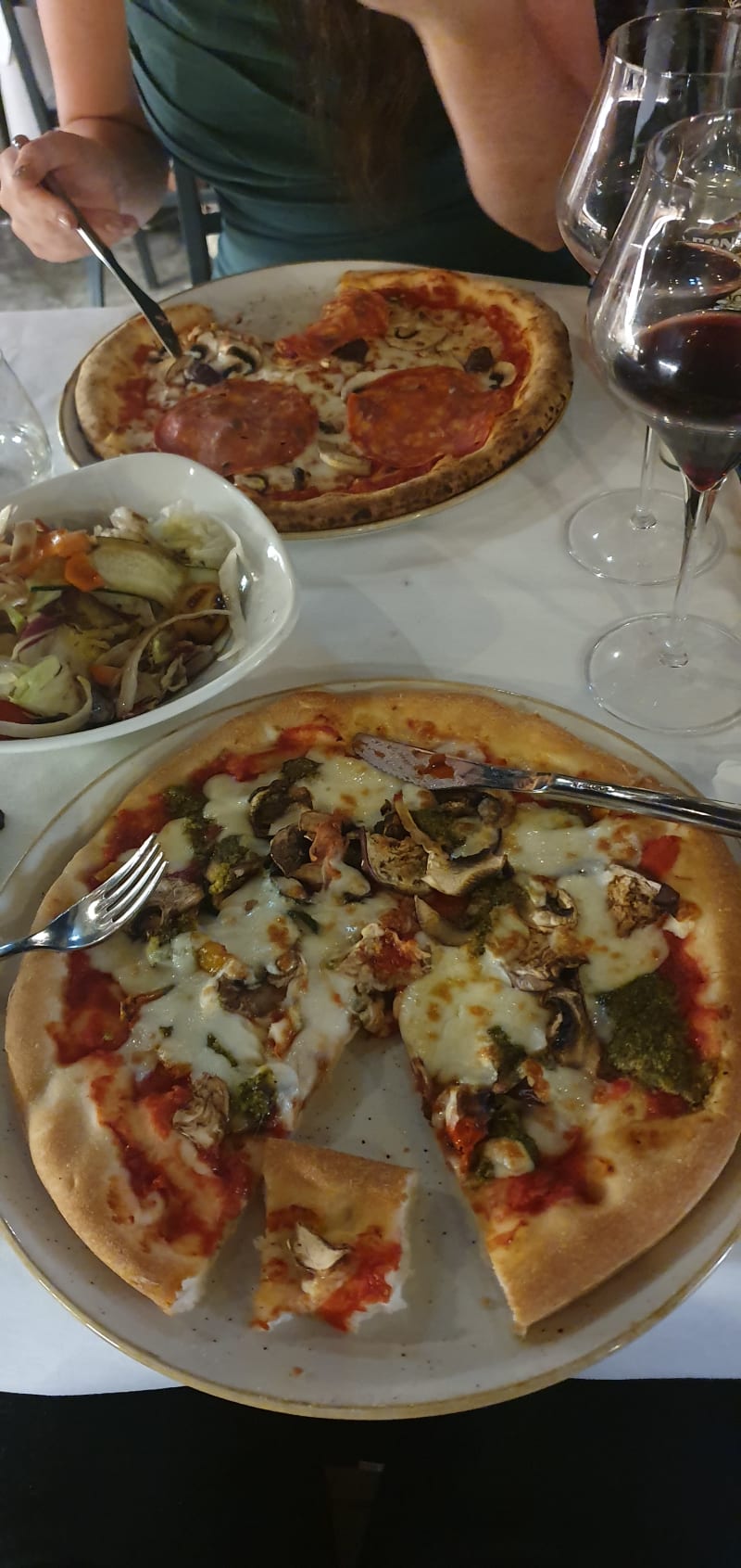 GF pizza. Yum - Mamma Rosa, Taormina