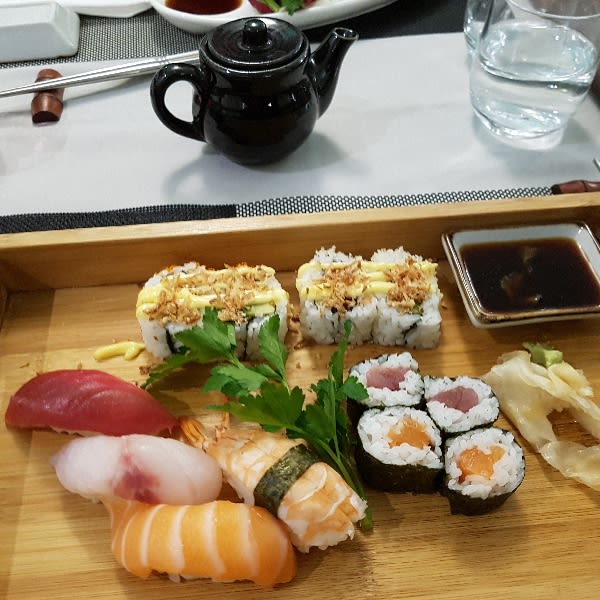 ottimo, pesce molto buono - Sushi Leon cucina coreana, Turin