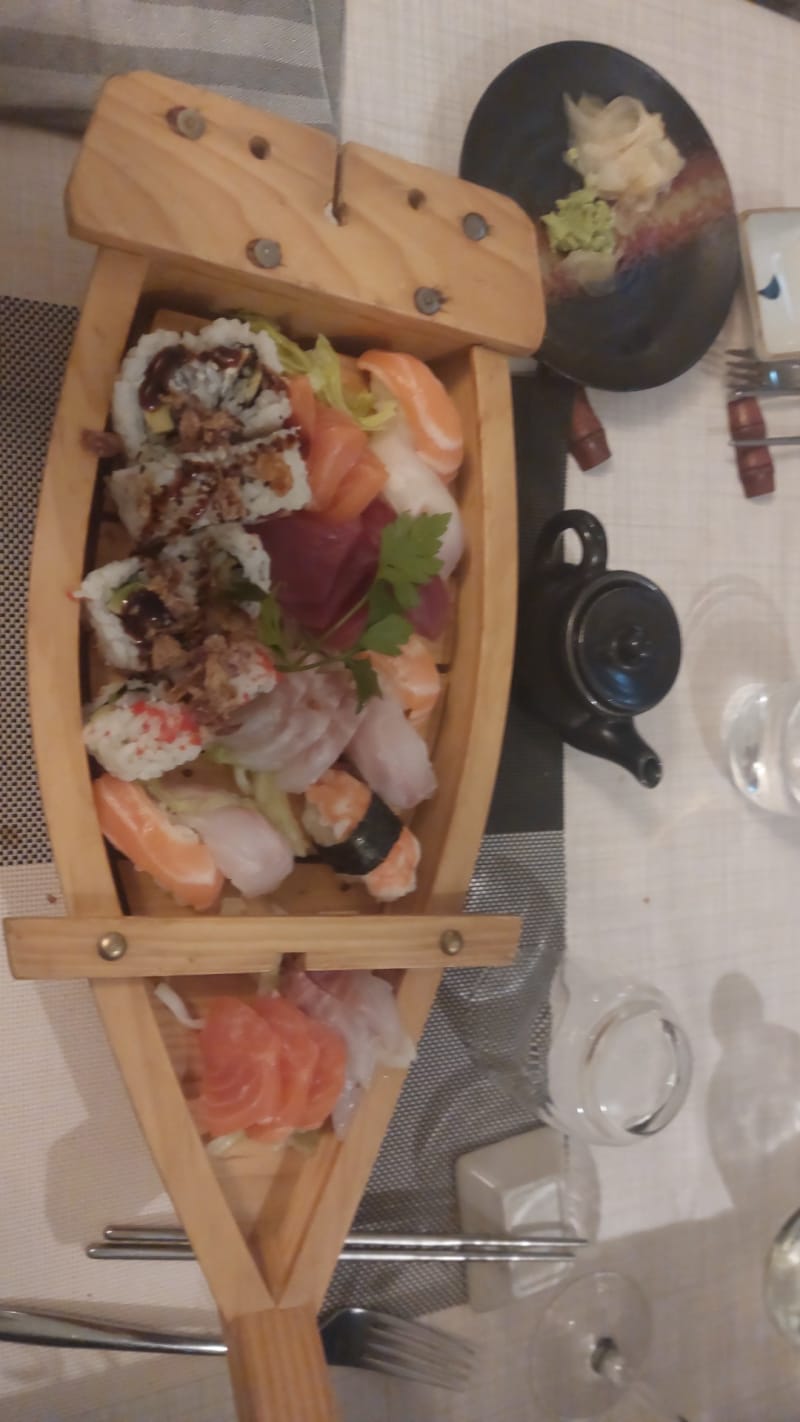 Sushi Leon cucina coreana, Turin