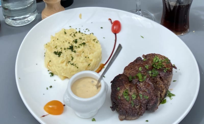 Filet de boeuf et purée  - Le Trois-Quart, Paris