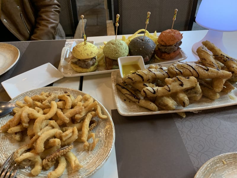 Rabas, berenjenas y mini hamburguesas  - La Rasilla, Madrid