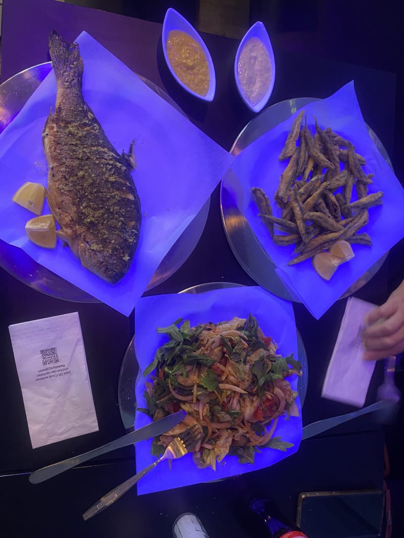 Samake Fish & Seafood i Berlin Restaurangens meny, öppettider, bokning, recensioner samt