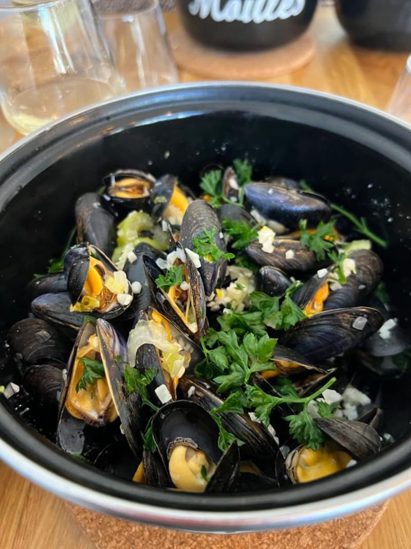 Je Peux Pas J'ai Moules Frites, Annemasse