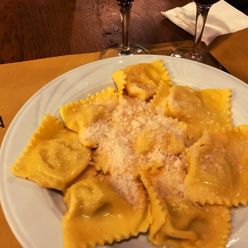 Tortelli (ravioles) a la tartuffo - Salsamenteria di Parma, Paris