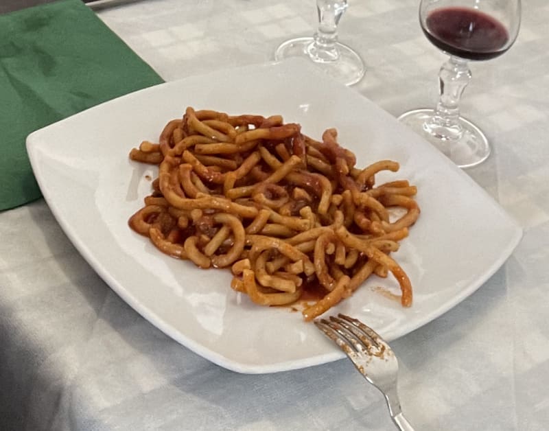 Maccheroncini al sugo di maiale - Trattoria la Ferla