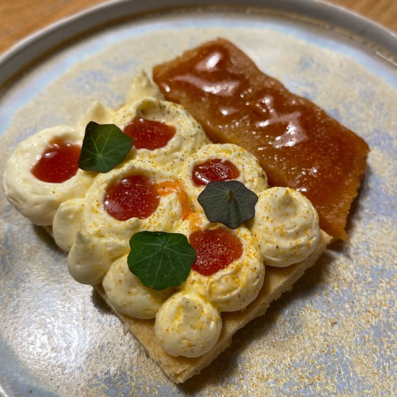 Ce dessert m’a surpris avec la crème de panais et c’était pas trop mal  - Saisons Cuisine du Marche, Asnières-sur-Seine