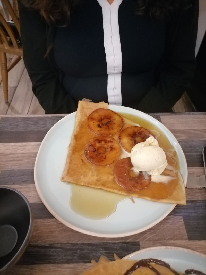 Crêpe normande  - Crêperie La Petite Troménie, Bry-sur-Marne