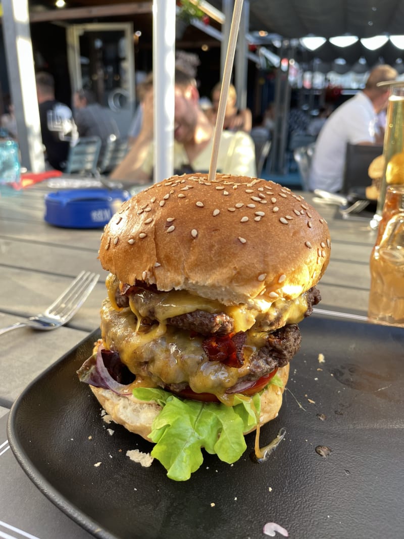 Senior Burger - Restaurant Don Pedro 1951, Meyrin