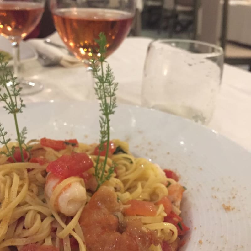 Tagliolini con gamberi , bottarga e finocchietto - L'Erbavoglio