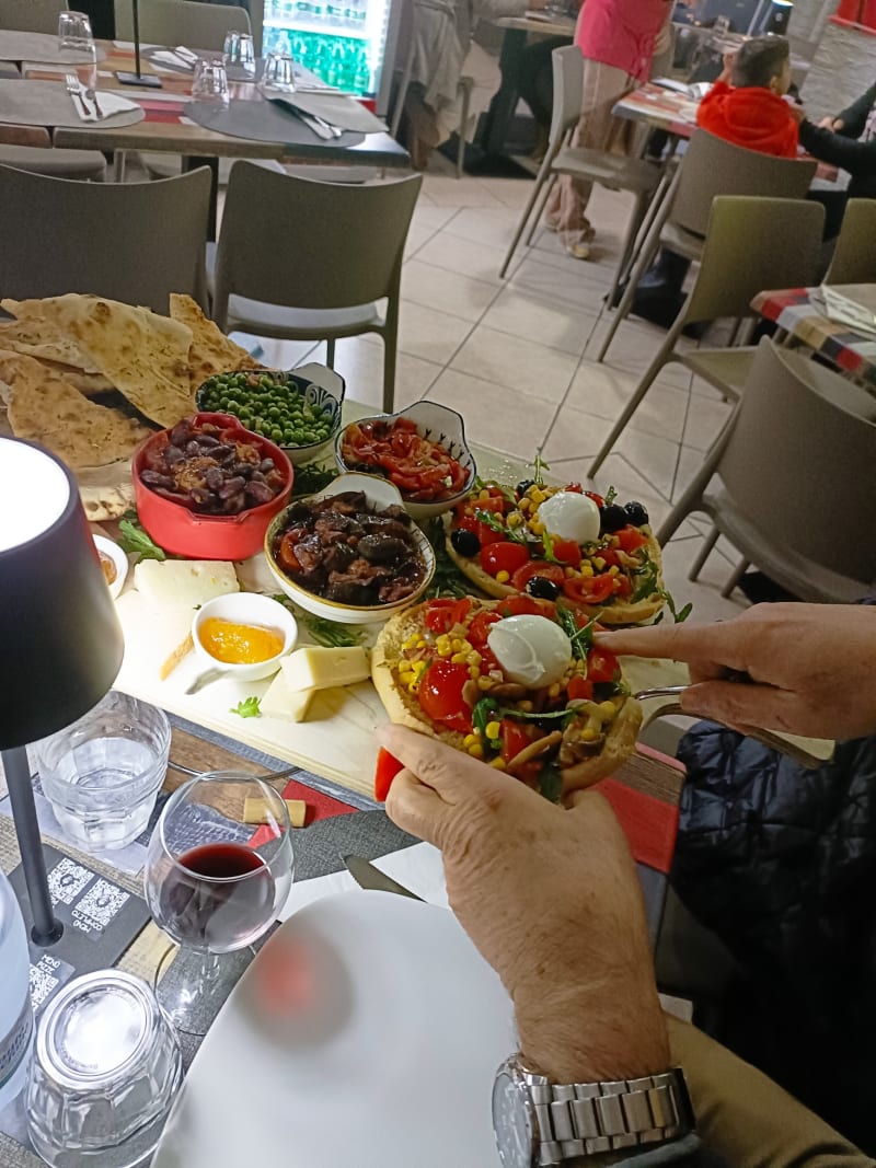 Un Cuore Di Pizza, Mercato San Severino