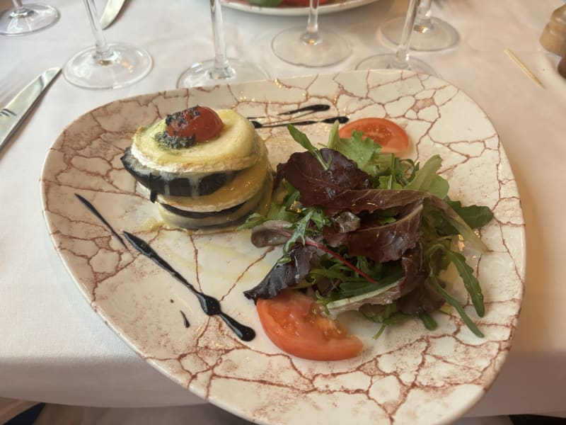 Mille-feuille d’aubergine au chèvre chaud - Auberge de Venise Montparnasse, Paris