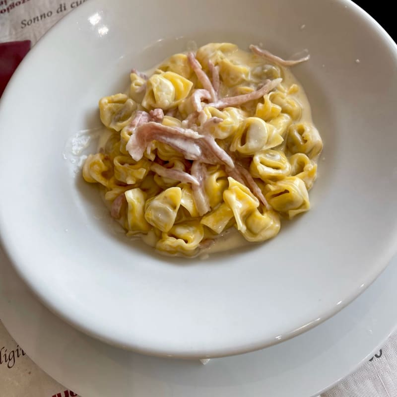 Tortellini panna e prosciutto  - Pizzeria dalla Nunzia, Bologna