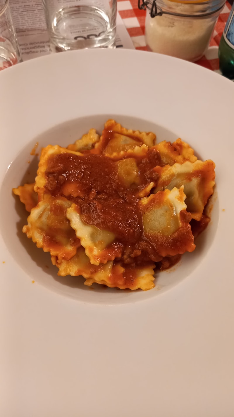 Ravioli al ragu' - VinArte - Vino & Cucina, Genoa