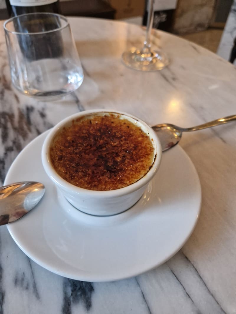 Crème Brûlée - Crouton, Lisbon