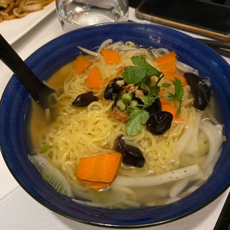 Ramen aux légumes - Lakou, Paris