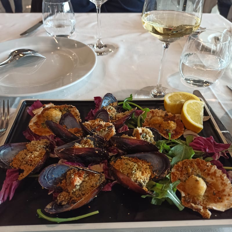 Cozze e capesante gratinate.  - Ristorante il Punto, Marotta