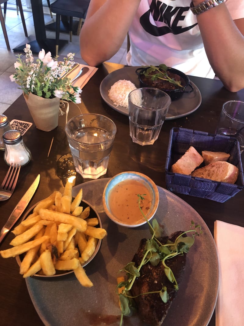 Le Sparrow in La GrandeMotte Menu, openingstijden, prijzen, adres